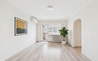 Apartament 3 camere decomandat, complet renovat - Metrou Lujerului - Poză 1