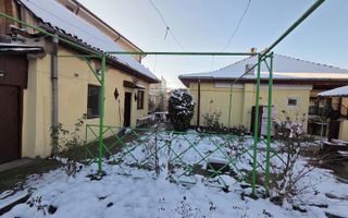 🌿 Casă cu teren 620 mp – Romanești | Liniște, acces excelent, potențial mare - Poză 9