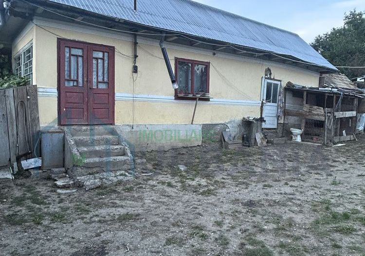 Casă de vânzare în Miroslovești, 2 camere, teren 1000 mp - Poză 8