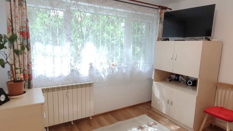Vanzare Apartament 2 camere, parter, renovat , mobilat, utilat  - Drumul Taberei - Poză 1