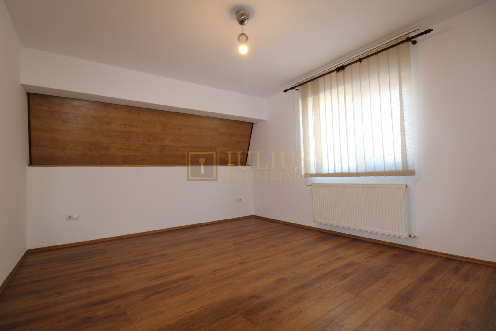 Braytim, casa ideala pentru activitati comericiale/birouri. - Poză 37