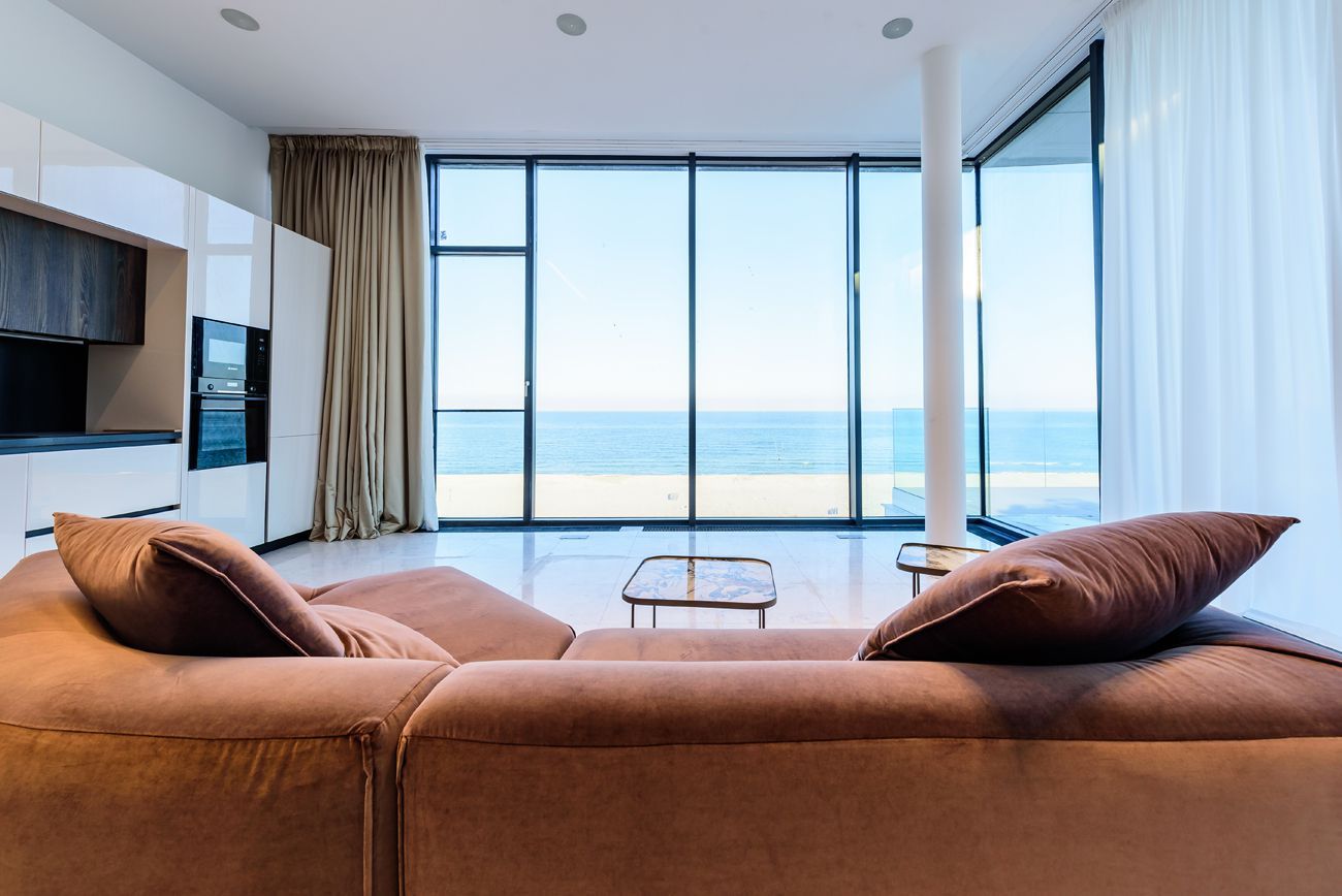 Apartament de 5 camere spațios, situat în zona Nord din Constanța - Poză 6