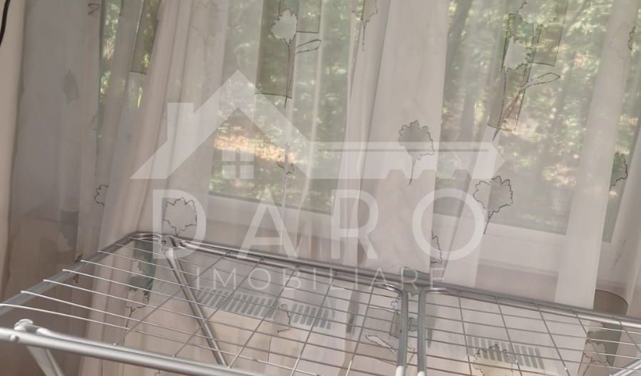 Inchiriez apartament cu o camera pe strada Gloriei - Poză 4