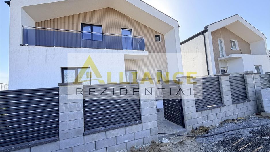 Casa viitorului  || Pompa de caldura || Panouri foto 117 kw - Poză 1