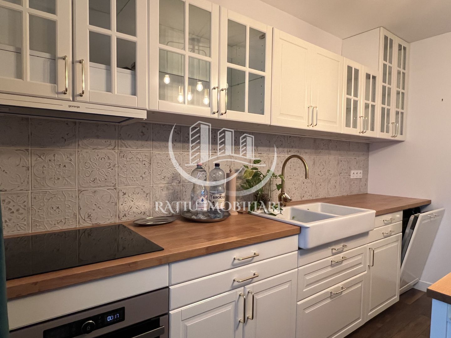 Apartament cu 4 camere | Ultracentral | Oradea - Poză 4