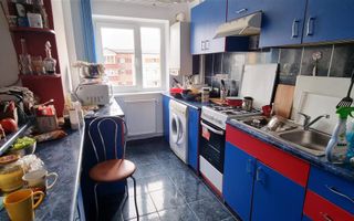 De vanzare apartament 2 camere zona Cetate - Poză 3