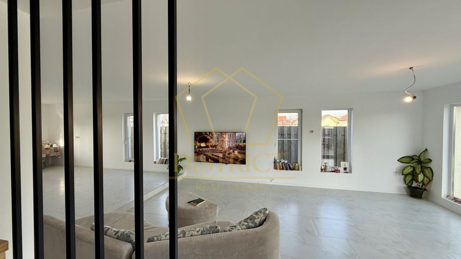 Vila cu 6 camere eficienta energetic 265 mp utili | Sacalaz | E-V - Poză 8