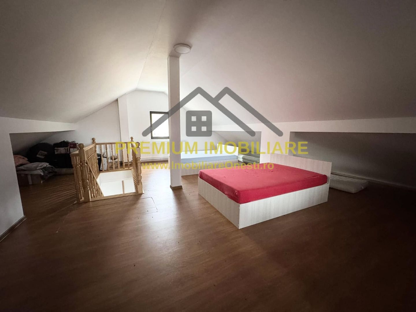 Vila la 13 km de Onesti - Poză 22