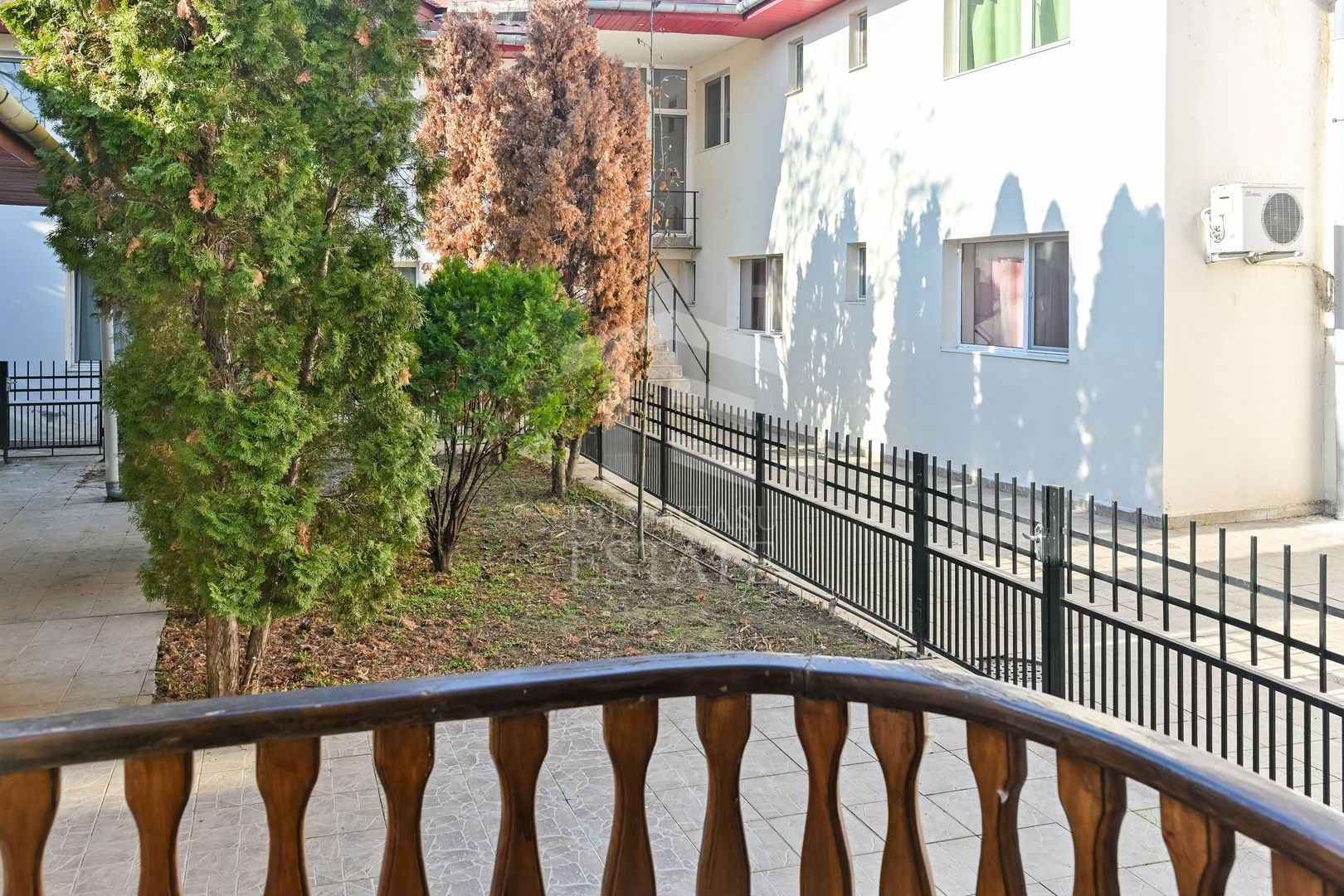 Casa-Vila de vanzare Zona Olimpia-Stadion 0% COMISION CUMPARATOR - Poză 2