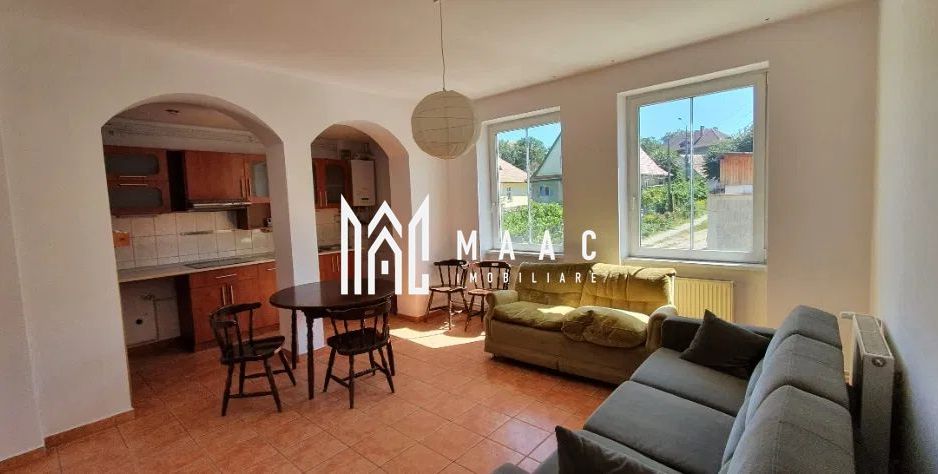 Casa cu 3 apartamente / 7 camere | Ultracentral | Curte - Poză 1
