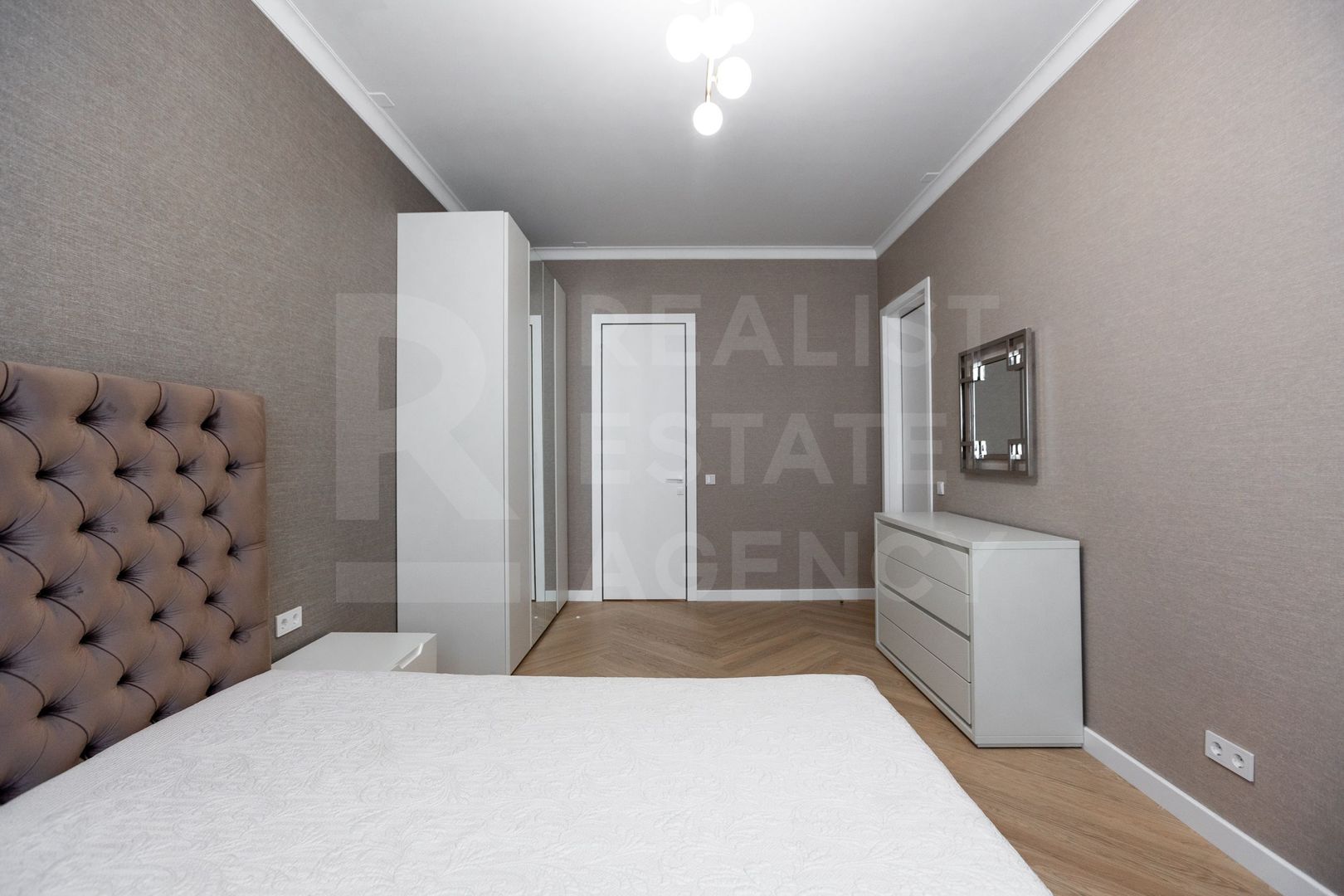 Chirie, apartament, 2 camere, str. București, Centru - Poză 8