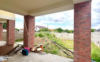 Duplex cu 4 camere, vatra satului, toate utilitatile - Sacalaz - Poză 2