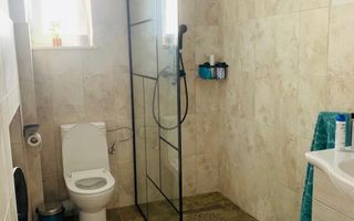 Vila deosebita,zona Hlincea - Poză 4