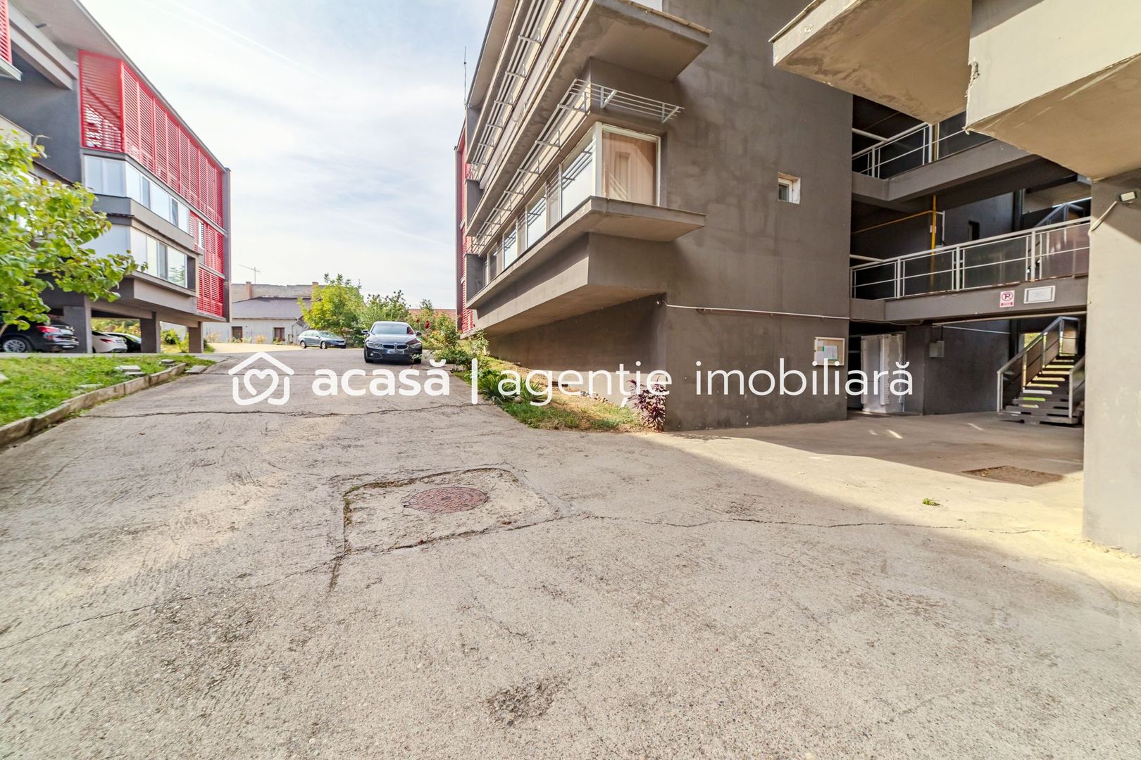 Spațiu comercial amplu și versatil - Poză 3