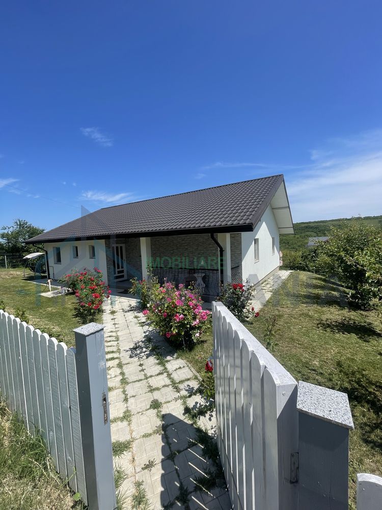 Casă de vânzare, Bucium, 4 camere, 135 mp, teren 728 mp - Poză 1