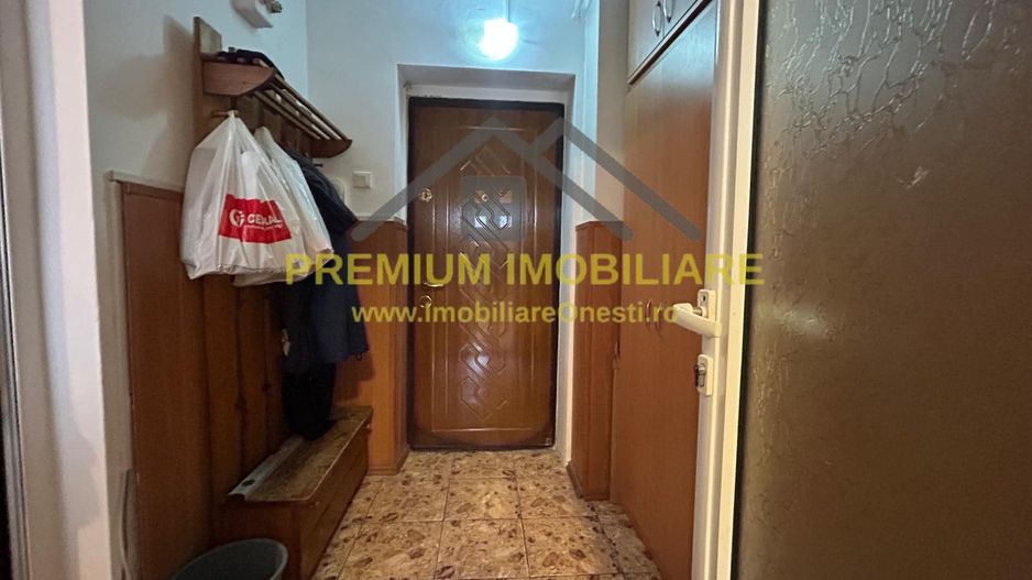 De vanzare apartament 2 camere zona de sus Onesti - Poză 8