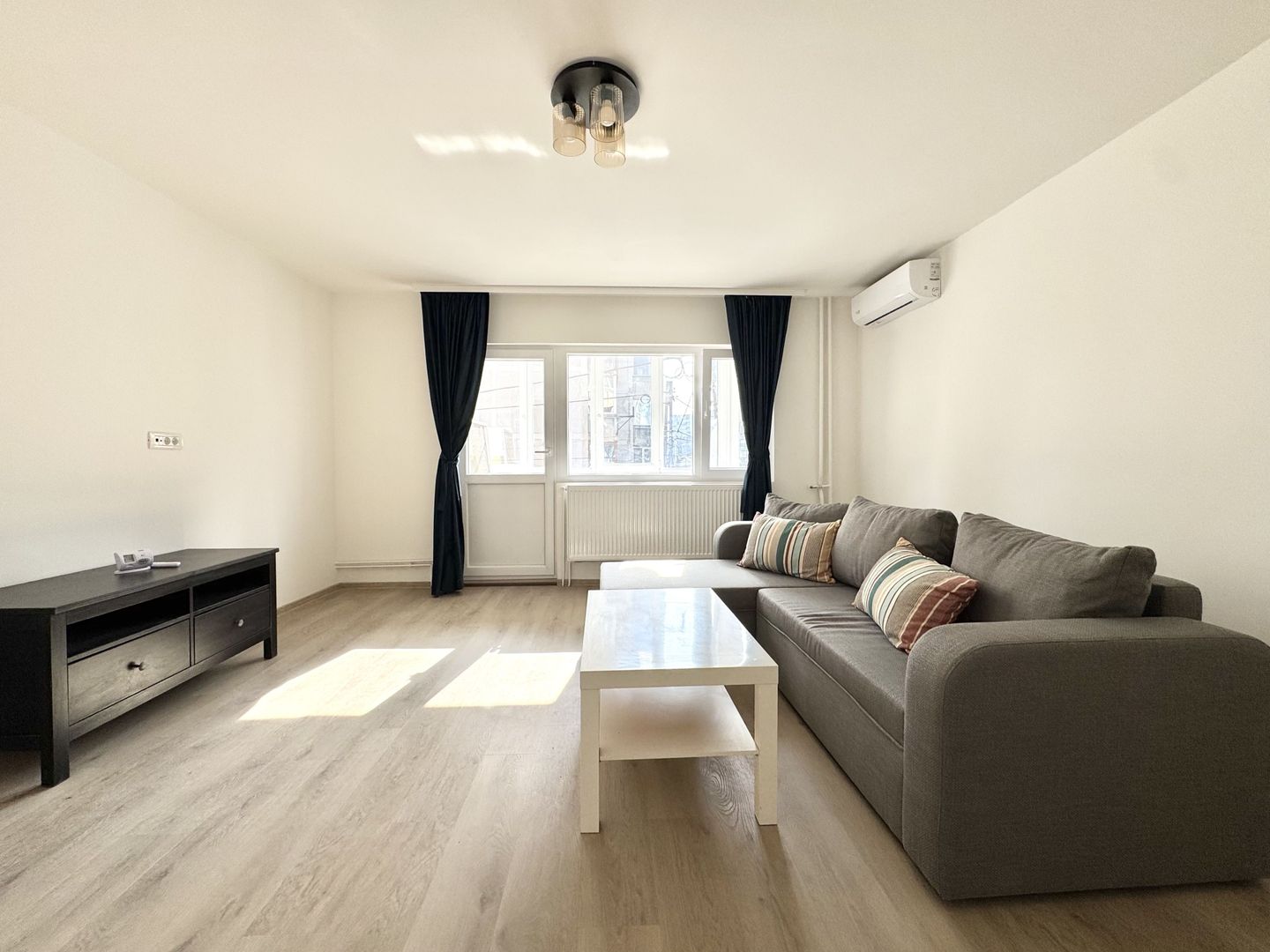 Apartament 2 camere Bucovina – decomandat, zonă excelentă - Poză 2