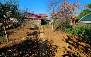 🏡 Casă spațioasă cu 9 camere în Strejnicu – pentru locuință, birouri - Poză 29