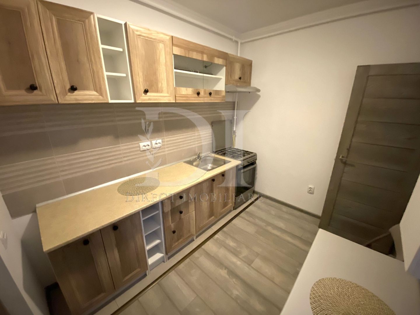 Apartament la cheie / etaj intermediar / Zona Terra - Poză 7
