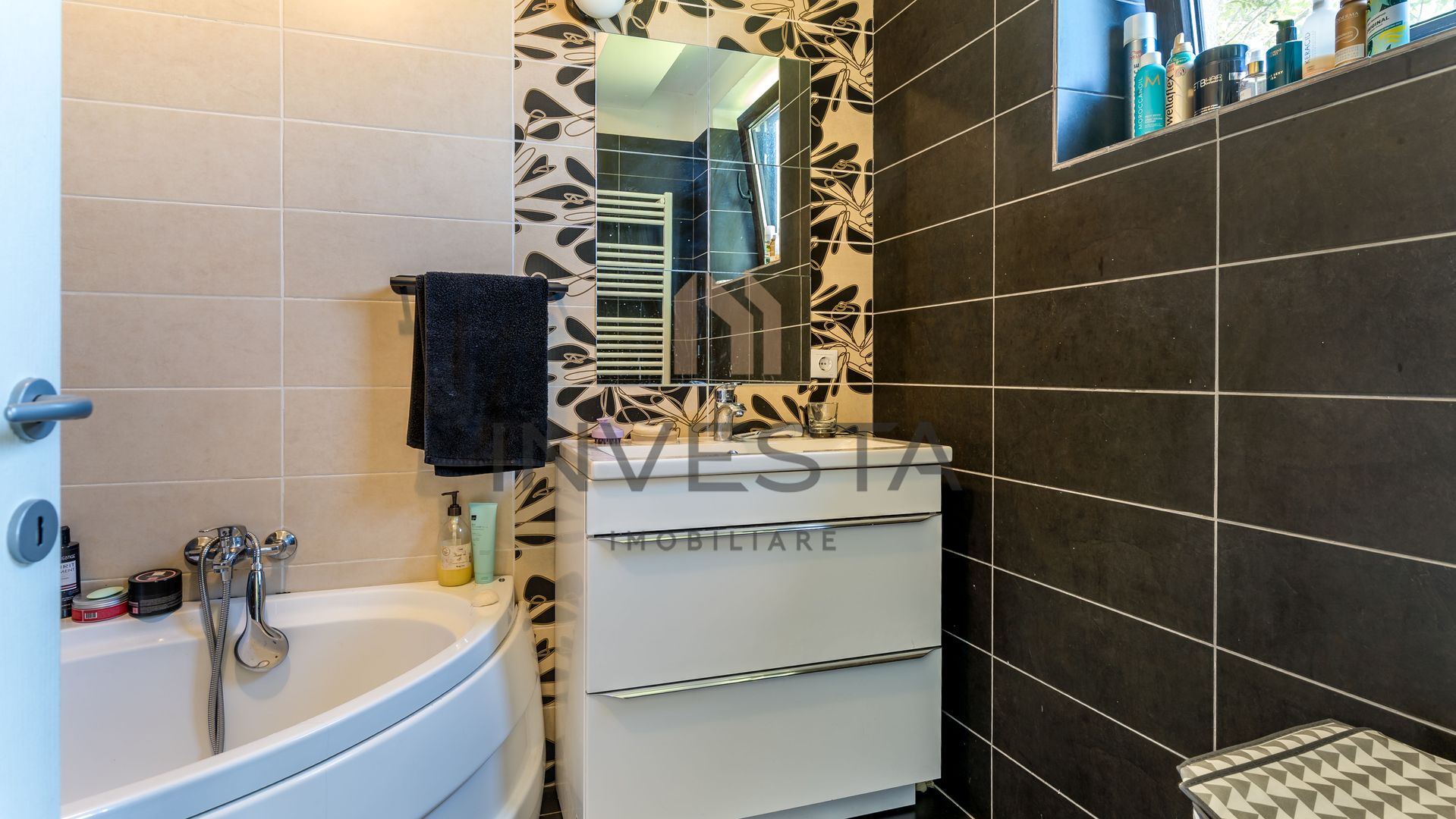 Casa insiruita intr-o zona linisitita! - Poză 11