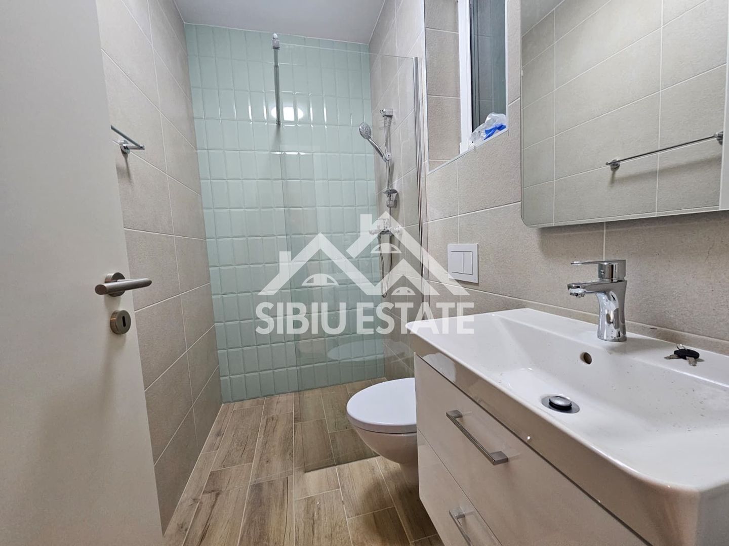 Casa de inchiriat, 4 camere, 2 bai, Sibiu Calea Cisnadiei - Poză 6