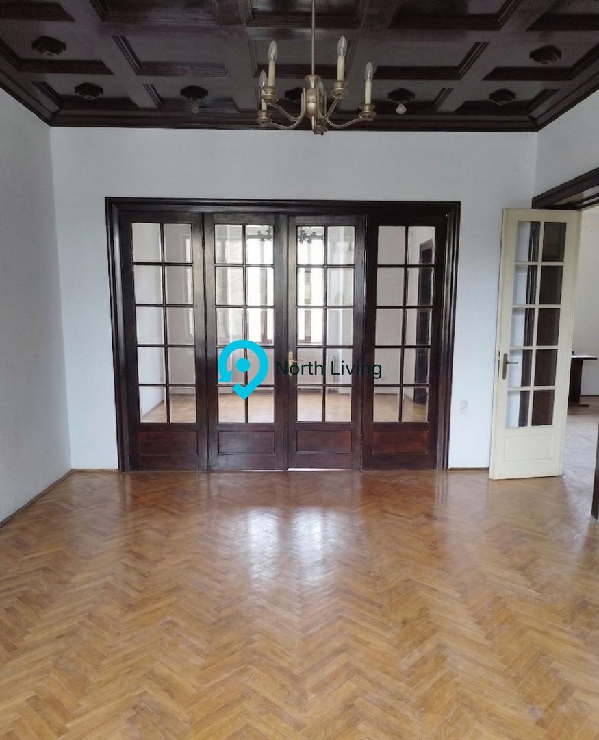 Apartament în vilă interbelică - Poză 1