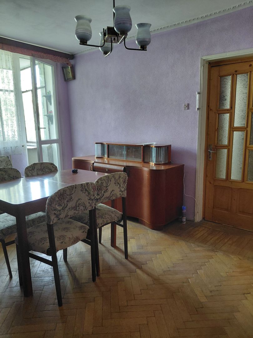 Aprtament 2 cam, Tig 1,et 3 si  un garaj mare langa bloc - Poză 1