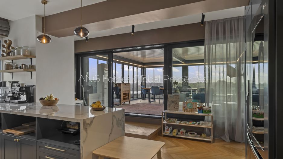 The Panoramic Signature: A Lifestyle Penthouse in Floreasca's Prime Waterfront - Poză 6