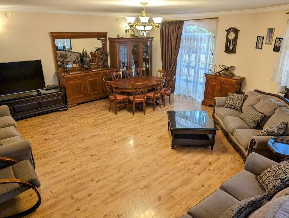 Bazilescu,2012,5 cam.+pod mansardabil,garaj,luminoasa si eleganta,zona curata - Poză 2