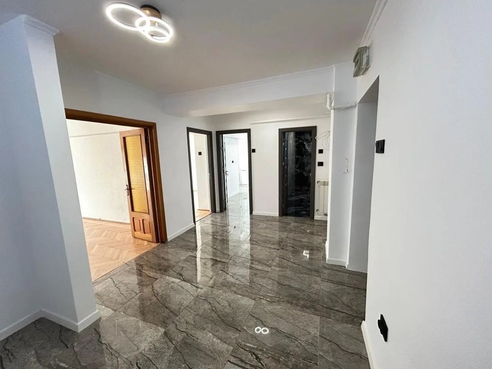 Prima inchiriere dupa renovare | 2 camere | Bd. Unirii | Ideal birou/rezidential - Poză 1