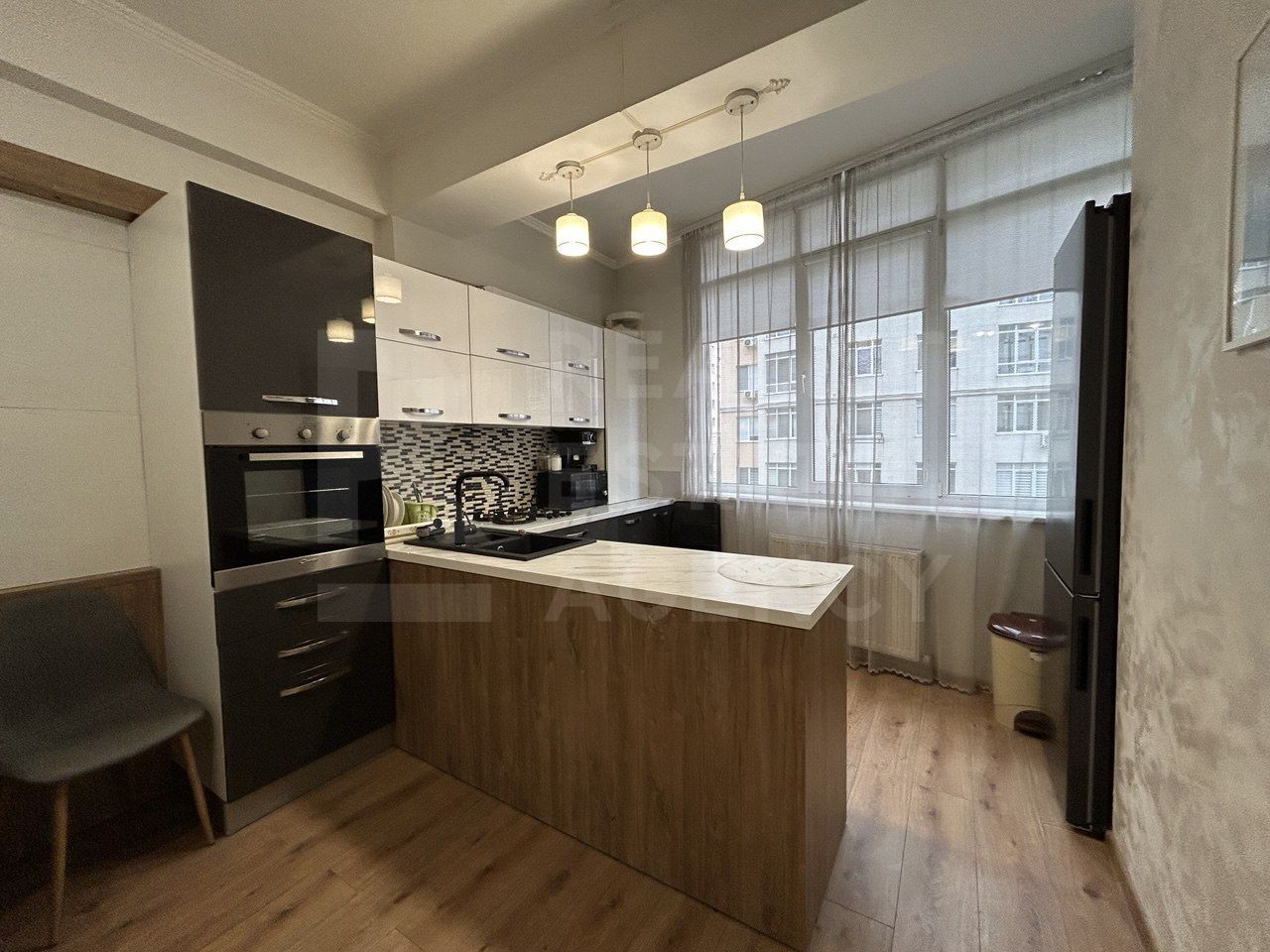 Chirie, apartament, 3 camere, str. Nicolae Testemițanu, Botanica - Poză 3