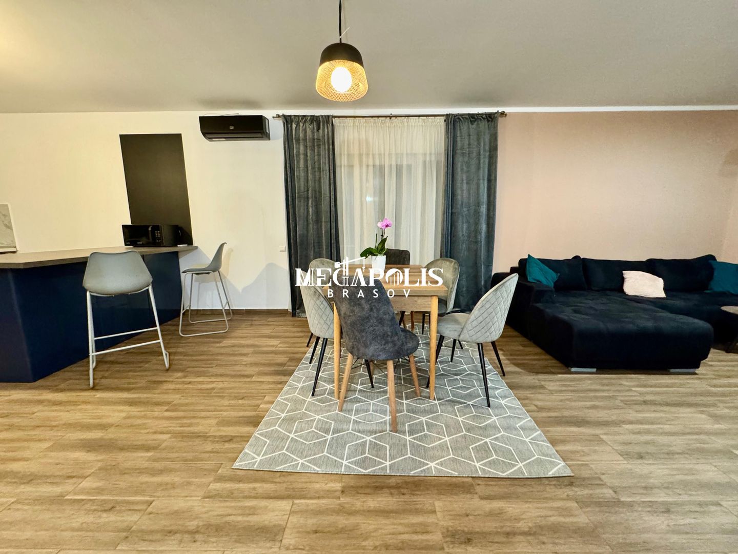 Casă 3 camere | Curte | Parcare | Pet Friendly | Sânpetru - Poză 4