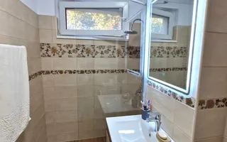 Apartament renovat, Medicina - Poză 14