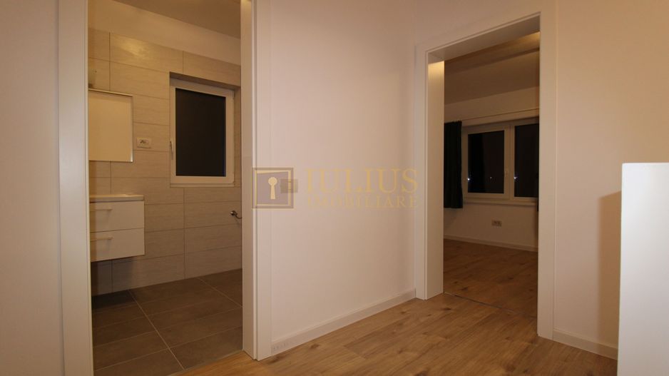 Casa parter + etaj, 3 camere 2 bai terasa gradina gazon prima inchiriere - Poză 11