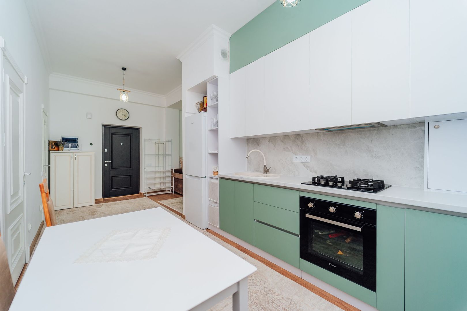Apartament cu 2 camere, Centru - Poză 4