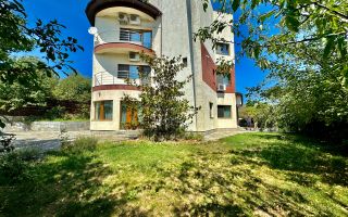 Vînzare Casă în 3 Nivele -Hlincea - 343 m.p. - Poză 2