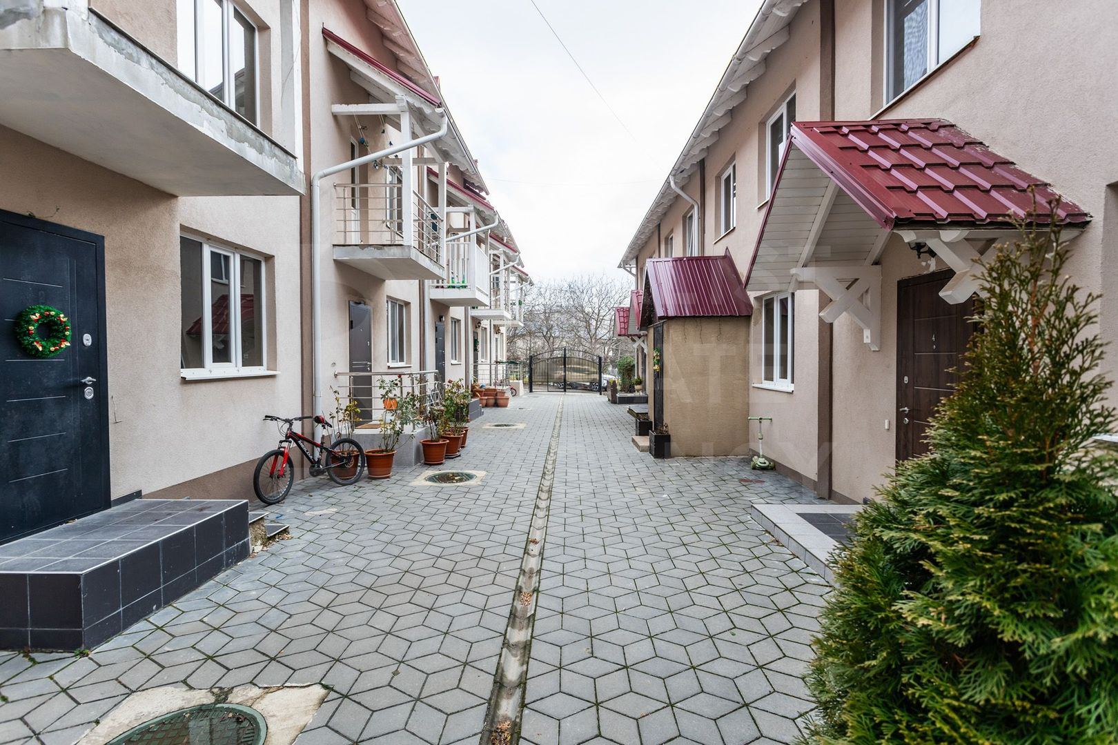 Chirie, casă, 3 nivele, 5 camere, strada Cantinei, Durlești - Poză 30