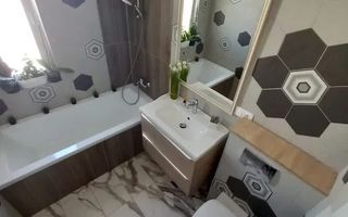 De vanzare apartament cu 3 camere in Floresti. - Poză 7