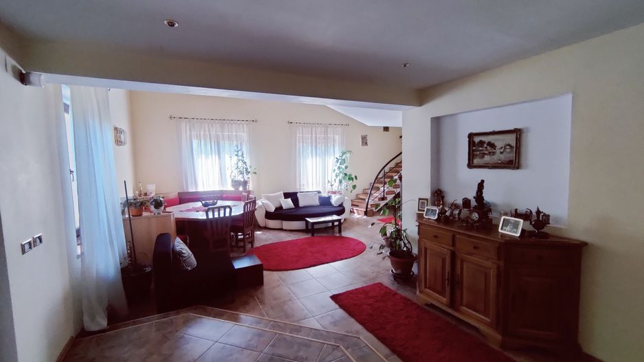 CASA INDIVIDUALA GHIRODA +TEREN 1752 MP - Poză 5