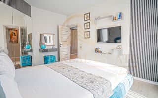 Răsărit peste mare, apus peste lac – apartament premium în Mamaia - Poză 11