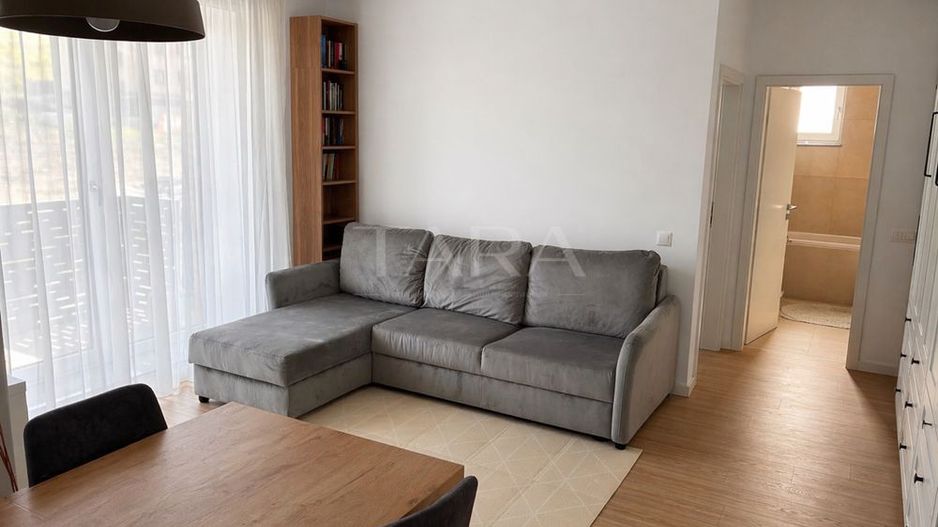 Apartament 2 camere, imobil nou, complet mobilat, parcare si boxă. - Poză 3