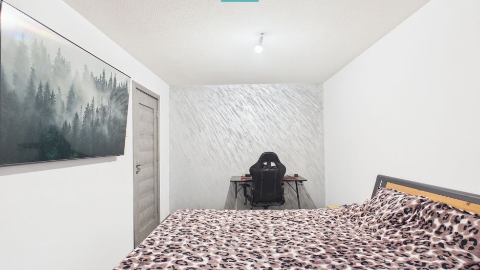 Apartament modern, la cheie în Micălaca - Poză 10