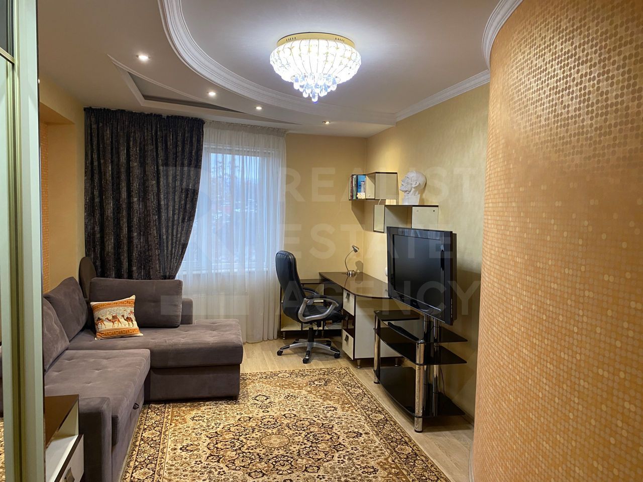 Chirie apartament, 3 camere, strada Lev Tolstoi, Centru - Poză 2