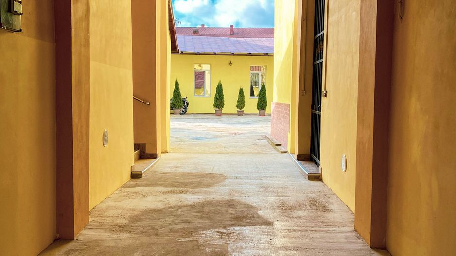 Cladire cu multiple spatii comerciale | P-ta Maria - Sinaia | 1425 MP - Poză 22