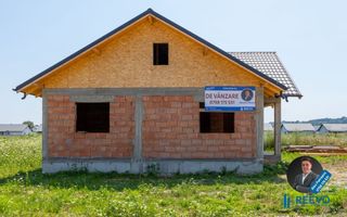 Casă la roșu, Hemeiuș ! - Poză 1