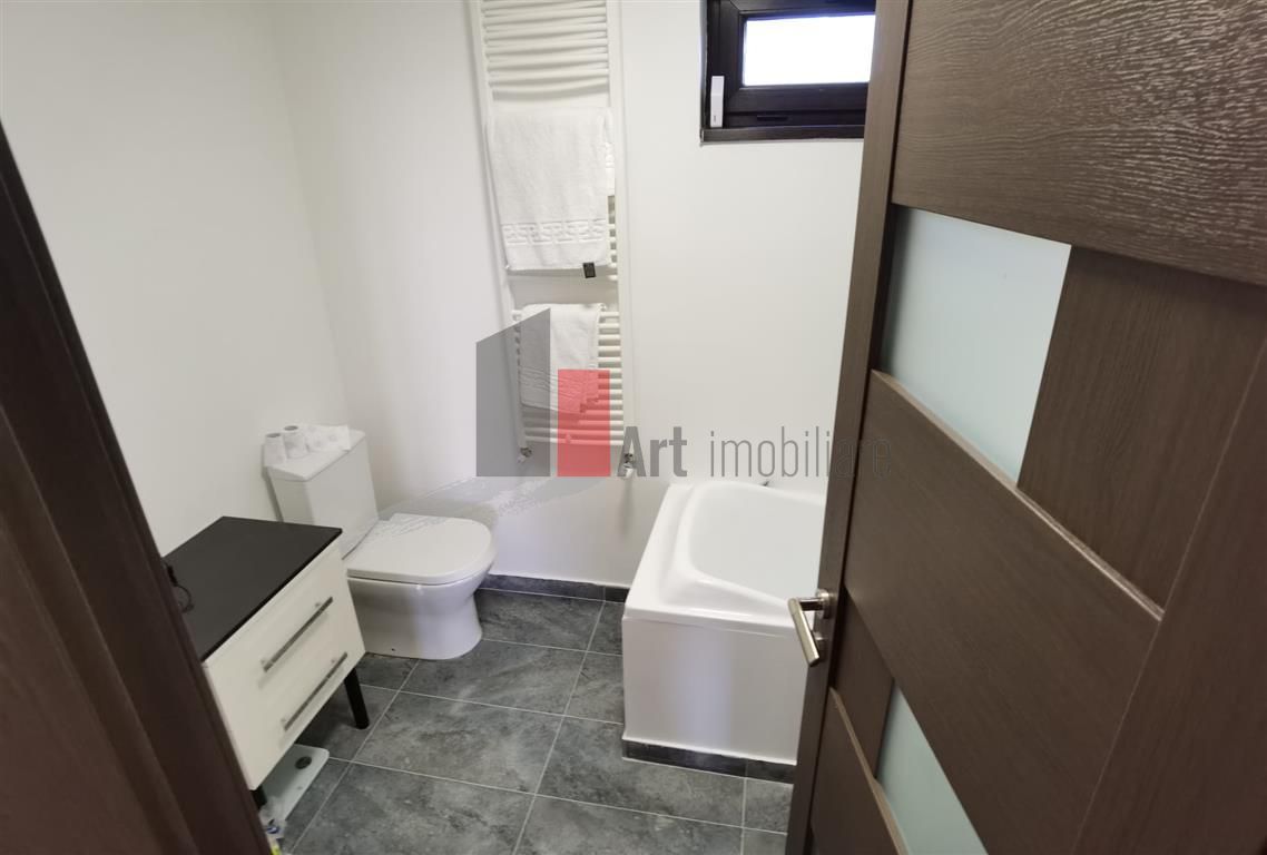 VIla 11 Camere Cernica - Poză 15