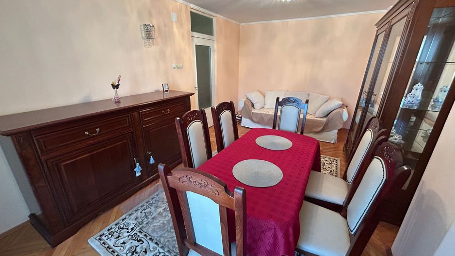 Apartament 3 camere, decomandat - Cugir - Poză 1