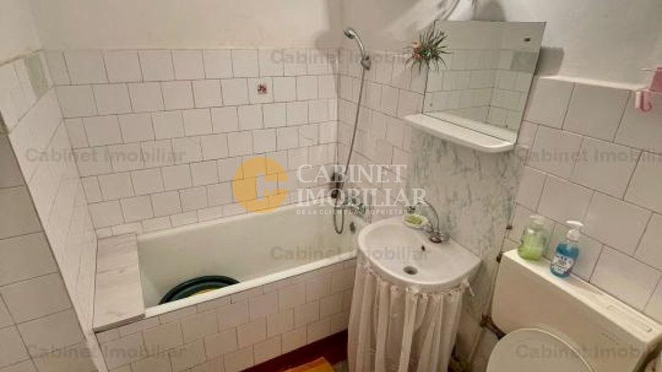 3 Camere Decomandat - Modelul mare - 2 Balcoane - Podu Ros - Poză 5