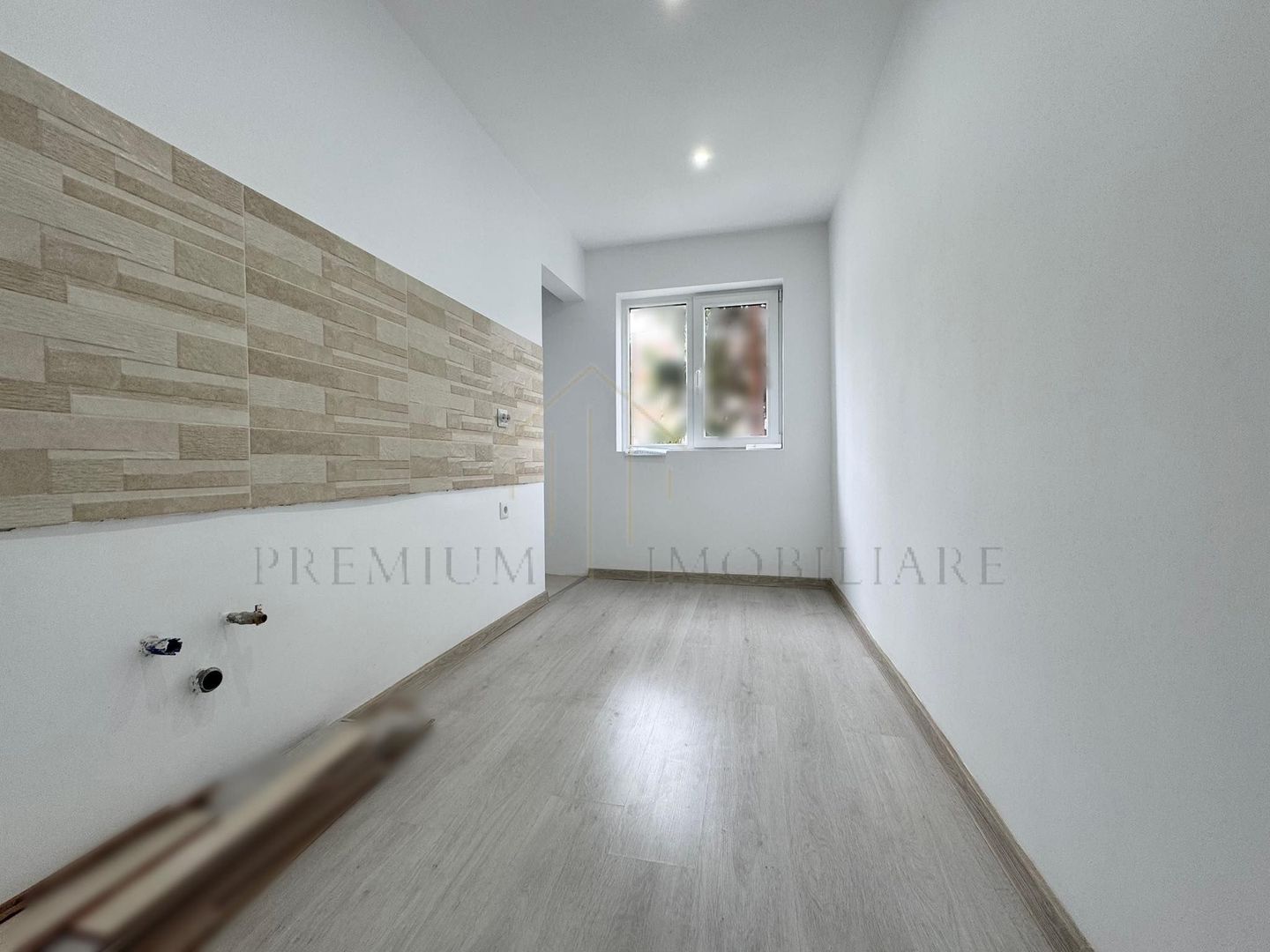 Apartament 2 Camere - Decomandat - Etaj 1 - Poză 1