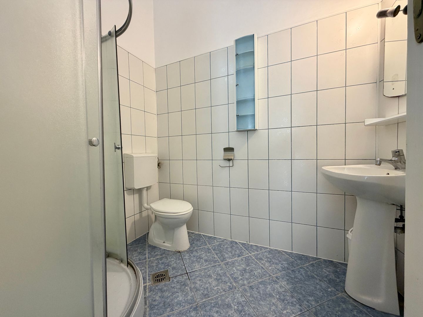 Parte de casă cu 3 camere, curte proprie și teren – Str. Ion Baiulescu - Poză 16
